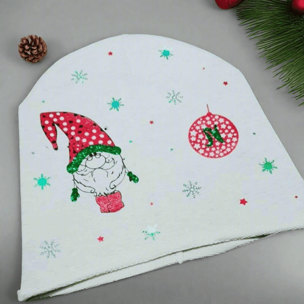 Bonnet en coton bio à personnaliser avec broderie ou peinture textile – projet DIY éco-responsable.